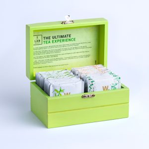 תה בתיבת עץ ירוקה